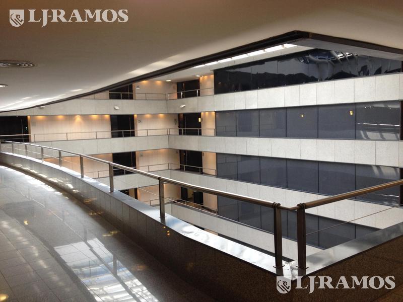 03-HALL