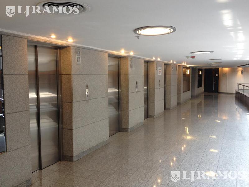 04-HALL
