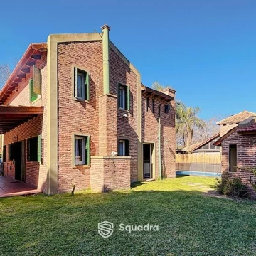 VENTA - Casa 3 dormitorios, jardín galería quincho y piscina - Barrio Privado GER, Pueblo Esther.