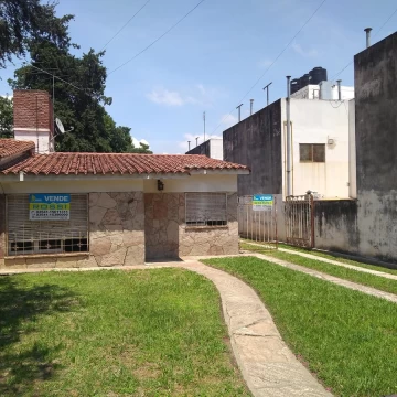 VENDO CASA EN EL CENTRO DE VILLA CARLOS PAZ
