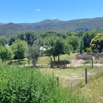 ROSSI BIENES RAICES VENDE TERRENO EN LA CUMBRE