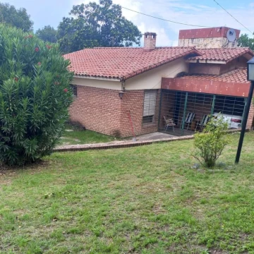 ROSSI BIENES RAICES VENDE CASA EN COSQUIN