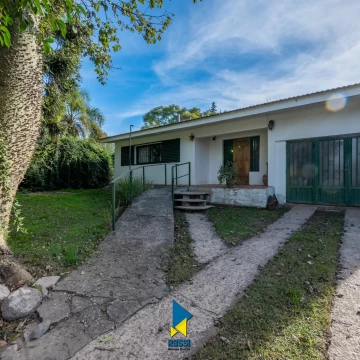 VENTA DE CASA EN MENDIOLAZA A METROS DEL COUNTRY 4 HOJAS