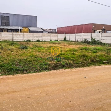 Terreno en venta en La Paz con 334 m2 en esquina