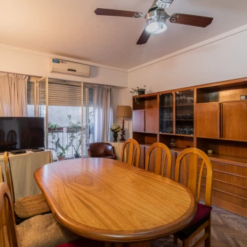 VENTA. DEPTO 3 AMBIENTES. CON DEPENDENCIA. BALVANERA