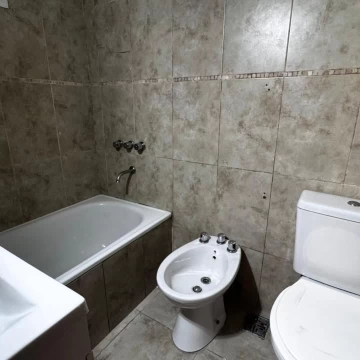 1786634656.jpg