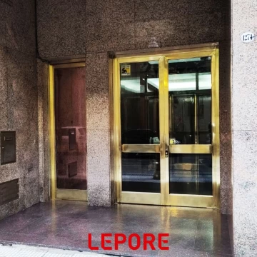 VENTA 4 AMBIENTES + DEPENDENCIA EN RETIRO - COCHERA Y BAULERA