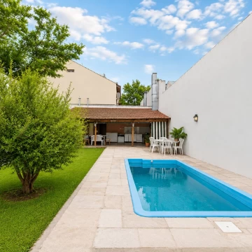VENTA. CASA. 5 AMBIENTES. QUINCHO. JARDÍN. PILETA. BALCÓN. VILLA CRESPO.