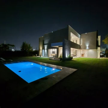 Casa en Venta - Barrio Palmares Valley