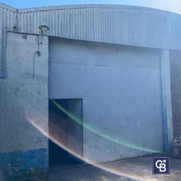 Venta con renta activa de Galpón logístico con oficinas en Escobar