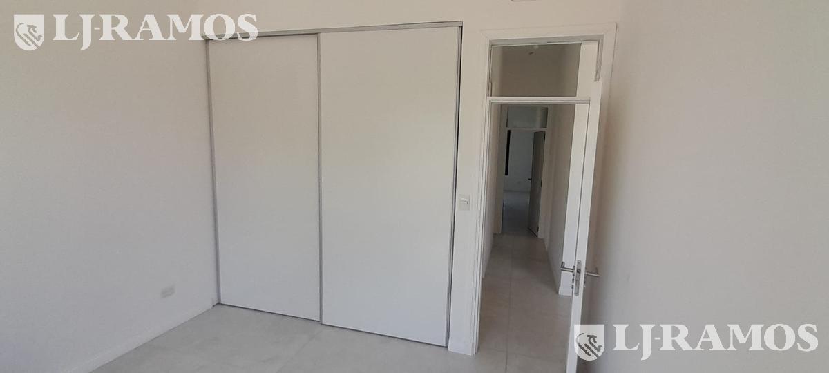 habitacio de frente con placard