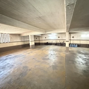 COCHERA FIJA EN VENTA – SEGURIDAD 24 HS – RECOLETA