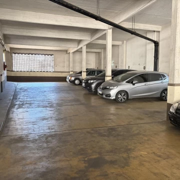 COCHERA FIJA EN VENTA – SEGURIDAD 24 HS – RECOLETA