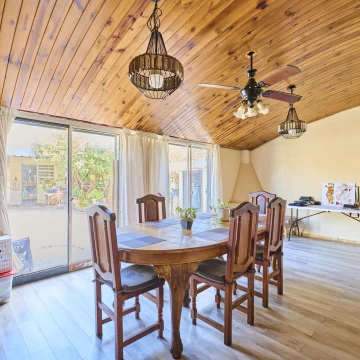 Venta Casa 4 ambientes con Patio y Quincho en Parque Avellaneda