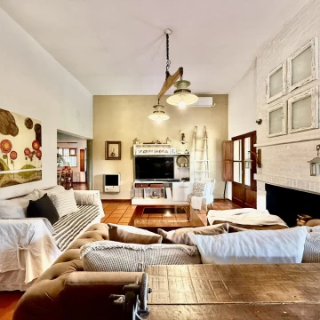 Casa en venta de 3 Dormitorios en Barrio Quintas de Italia 