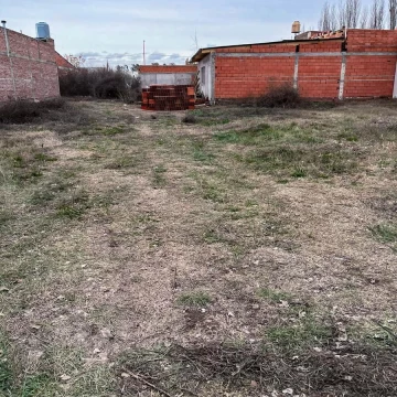 Lote en Alfredo Zitarrosa al 100 – Fernández Oro