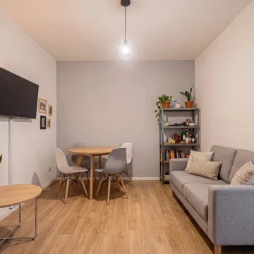 Venta Departamento 2 Ambientes con Patio en Boedo