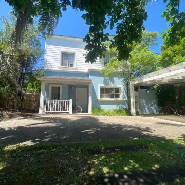 Casa en alquiler 3 dormitorios con pileta en Portezuelo - Nordelta