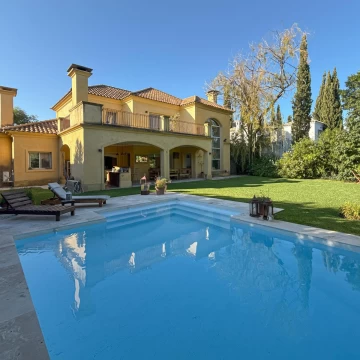 Casa en  Alquiler  La Alameda Nordelta