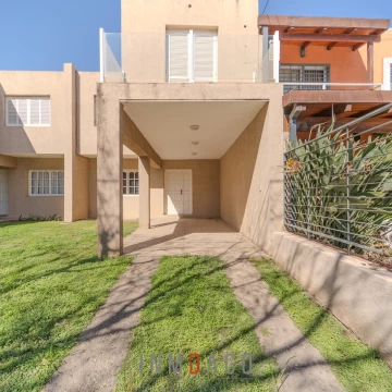 Dúplex de 3 dormitorios en VENTA | Adolfo Doering al 6100