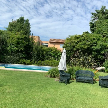 Casa en alquiler en Solares Del Talar
