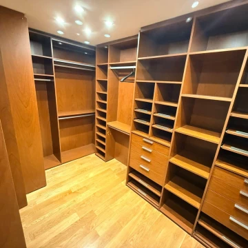 1786735642.jpg