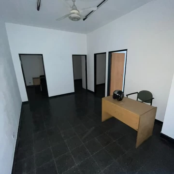 Oficina San Luis al 1600