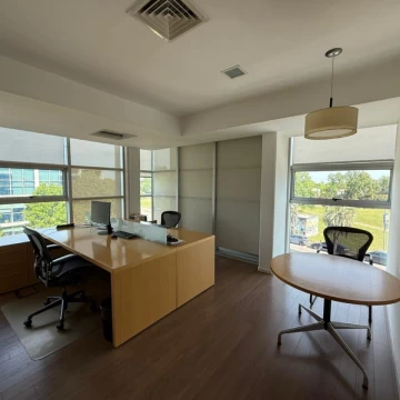 Oficina en alquiler amobalda en - Skyglass 2 - Pilar