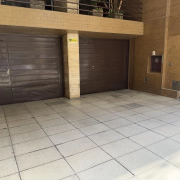 Venta cochera - Recoleta - Azcuenaga 1300