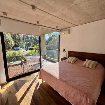 Alquiler Anual Apartamento 2 dormitorios Be House Punta del Este