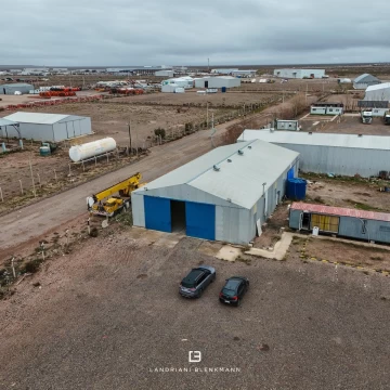 Alquiler Galpon con Trailer Parque Industrial en Añelo