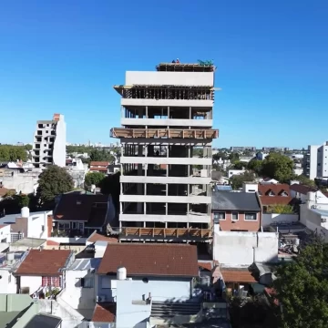 Departamento en Venta en Caseros. 2 Amb. Frente. Full Amenities