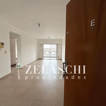 Alquiler: departamento 2 ambientes, sobre Pres Juan Domingo Peron, Martin Coronado