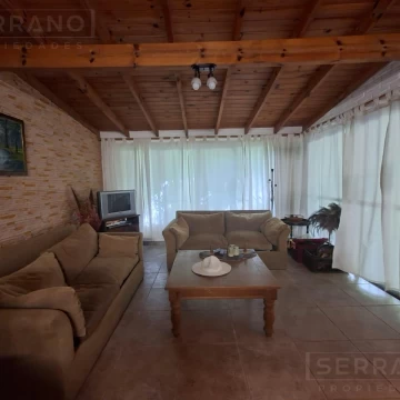Venta Chalet 2 ambientes, sobre lote de 730m2. Parque Sakura, Exaltacion de la Cruz. Apto Credito