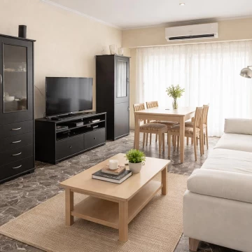 Luminoso 4 amb con Balcón. Departamento en Venta en Flores. Apto Crédito