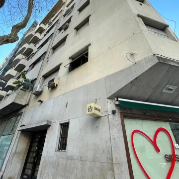 Alquiler Departamento 2 ambientes Recoleta Av Pueyrredon  y Guido