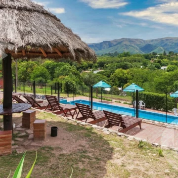 Hotel 22 hab.   8 apart. 3*