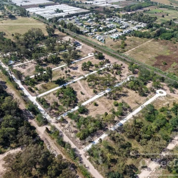 Lote en venta en Aires de Hudson con posesión inmediata. OPORTUNIDAD 100% financiado!