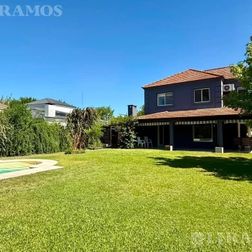 Casa con 3 dormitorios en alquiler en Santa Bárbara