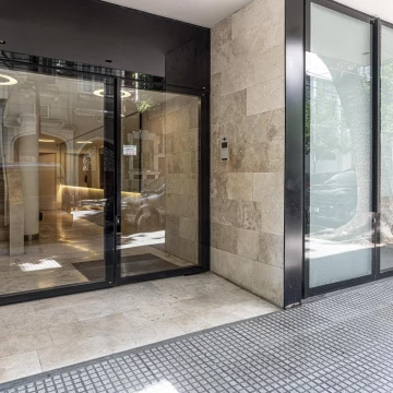 Local | Venta | Recoleta | Excelente ubicacion