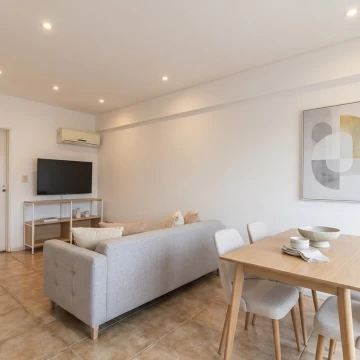 Venta. Departamento 2 ambientes. Contrafrente. Luminoso. Villa Santa Rita