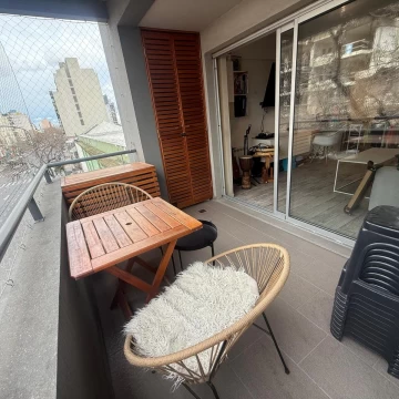 Departamento en Venta de 3 Amb al Fente con Cochera 