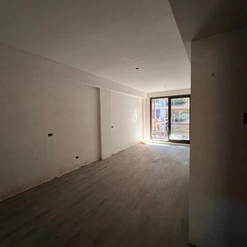 1787077772.jpg