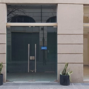 Local comercial a estrenar en Flores