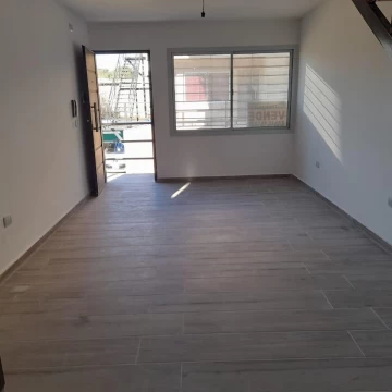 En alquiler | Duplex en Cuesta Colorada de 2 Dormitorios - Av Las Acacias