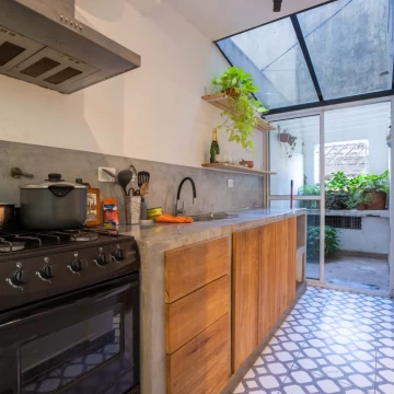 VENTA. DEPARTAMENTO 2 AMBIENTES. REFACCIONADO. SAN CRISTOBAL