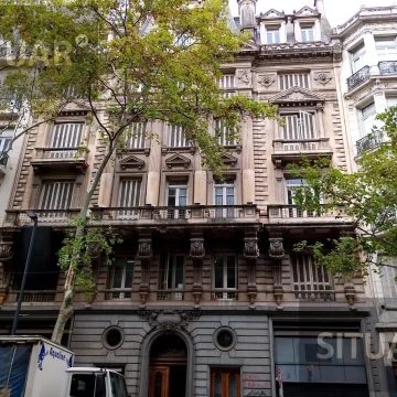 ALQUILER DE OFICINAS EN PRESTIGIOSO EDIFICIO RECICLADO