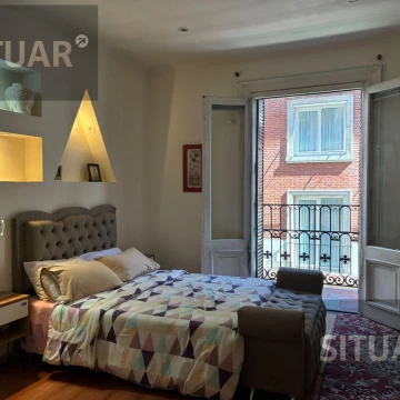 Venta departamento 5 ambientes -San Nicolas- frente- escritorio - balcón corrido- patio parrilla