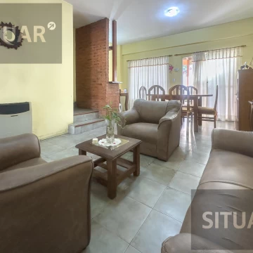Duplex 3 ambientes con patio y Garage en Venta en Valentin Alsina