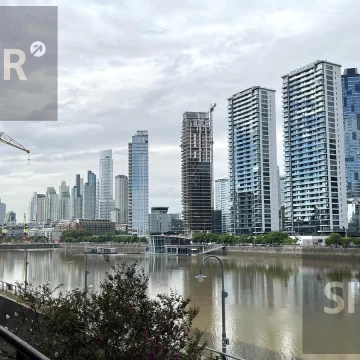 Venta Oficina en Puerto Madero con cochera y vista panorámica